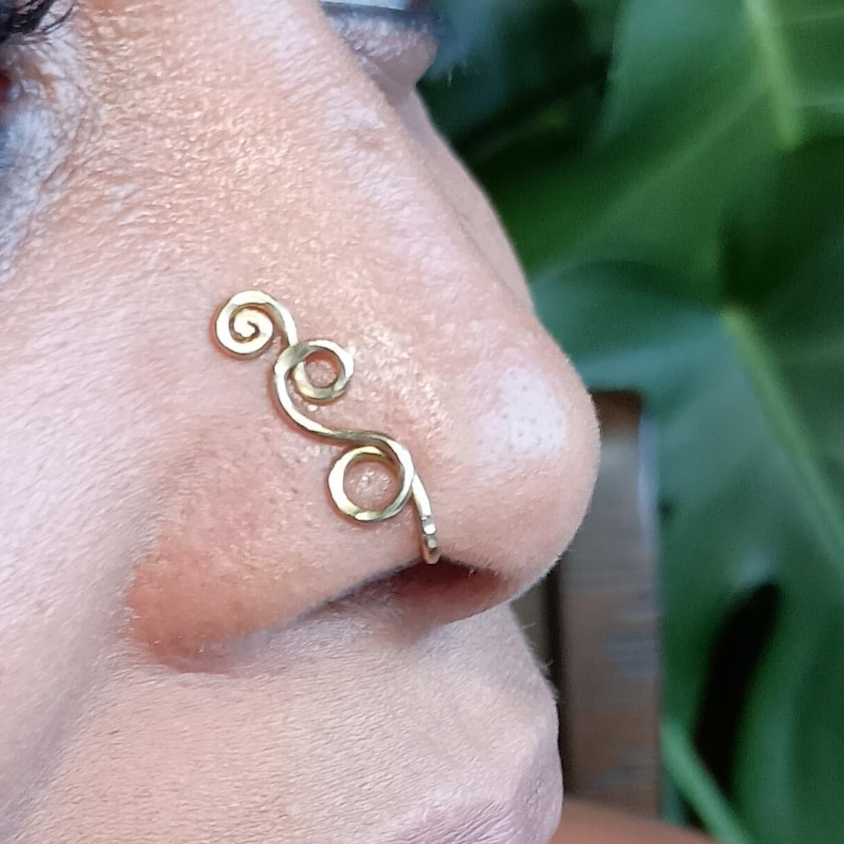 フェイクピアスリング 14K ゴールドフィルド/925 シル - Body Jewelry Septum のレビューと価格